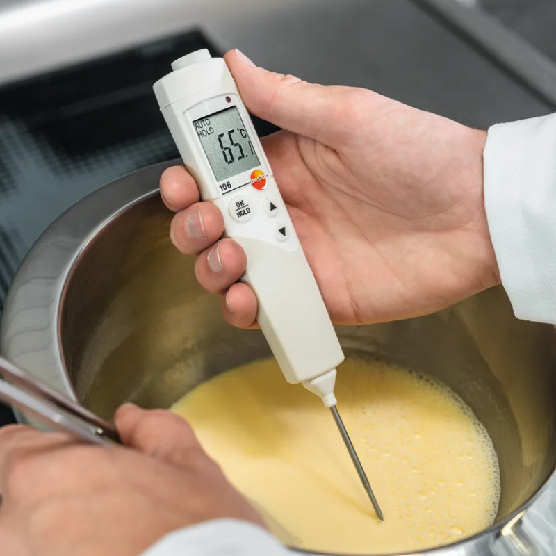 Testo 106 Digital Thermometer c/w Calibration Certificate