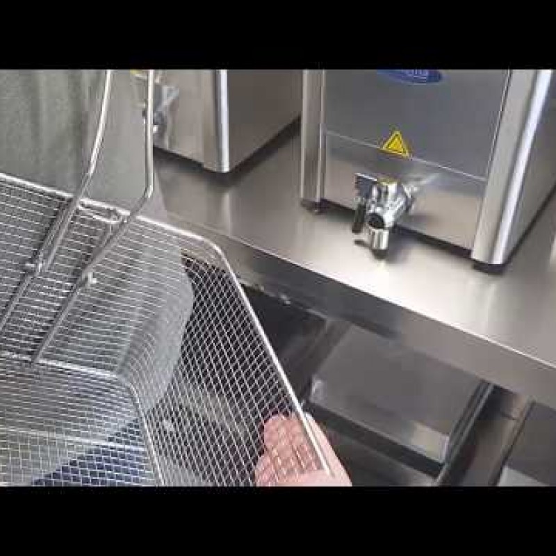 Deep Fryer - 2 x 16L - 2 Baskets - with Drain Tap and Stand Deep Fryer - 2 x 16L - 2 Baskets - with Drain Tap and Stand