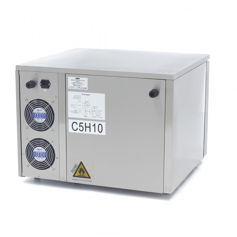 Blast Chiller - Fits 2 x 2/3 GN and 1 x 1/2 GN Blast Chiller - Fits 2 x 2/3 GN and 1 x 1/2 GN