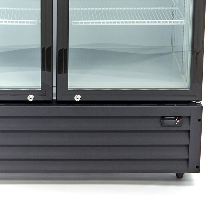 Drinks Fridge - 700L - 8 Adjustable Shelves Drinks Fridge - 700L - 8 Adjustable Shelves