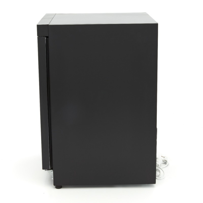 Fridge - 200L - 3 Adjustable Shelves - Black Fridge - 200L - 3 Adjustable Shelves - Black