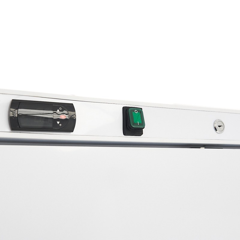 Fridge - 600L - 4 Adjustable Shelves - White Fridge - 600L - 4 Adjustable Shelves - White