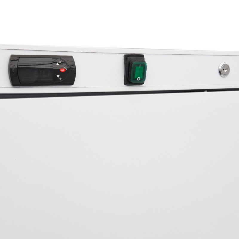 Freezer - 600L - 6 Fixed Shelves - White Freezer - 600L - 6 Fixed Shelves - White