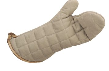 Oven Mitts & Cloths